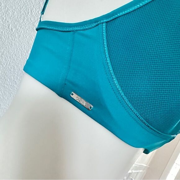 Chantelle high impact multi way underwire sports bra in turquoise Sz 30DD - Picture 3 of 6